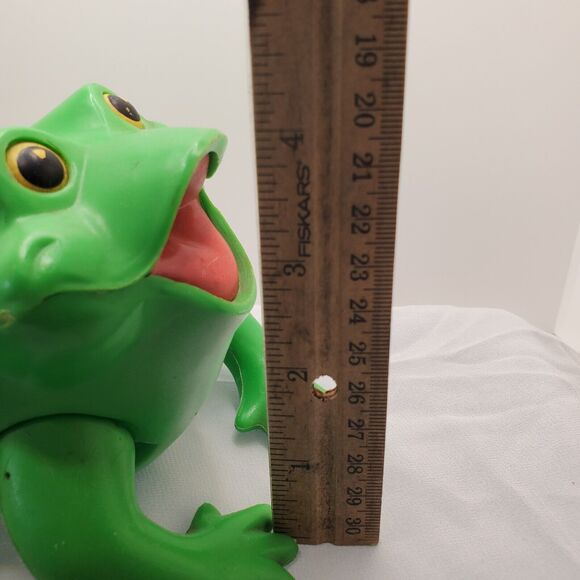 Fisher Price Vintage Jumping Frisky Frog 1971 No Box Original Pump Cracked Retro - Picture 9 of 10